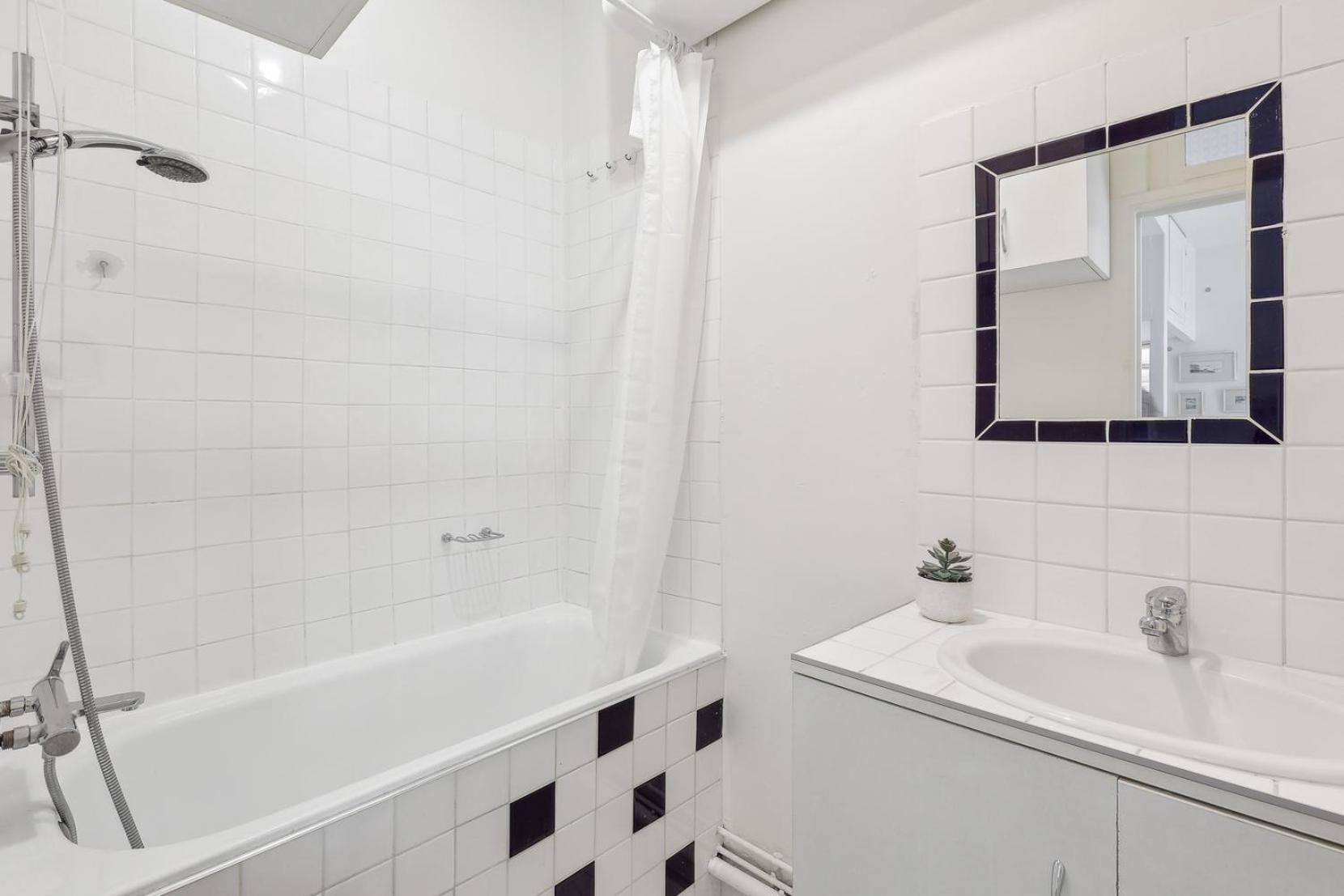 Pantheon & Latin Quarter - Cityapartmentstay Париж Екстериор снимка